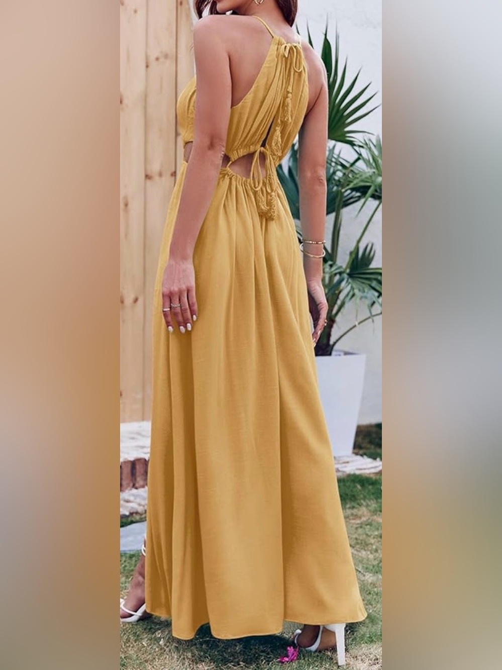 Halter dress w/ cutouts around waist. Front slit Stretchy waist. Subtle yellow M - Picture 3 of 12